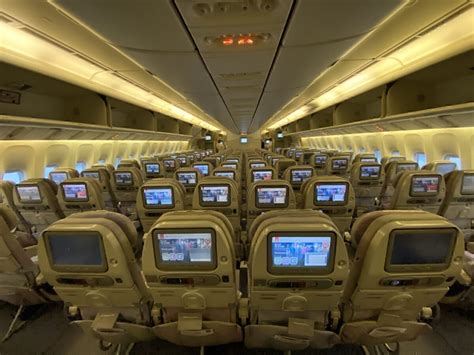b777 inside
